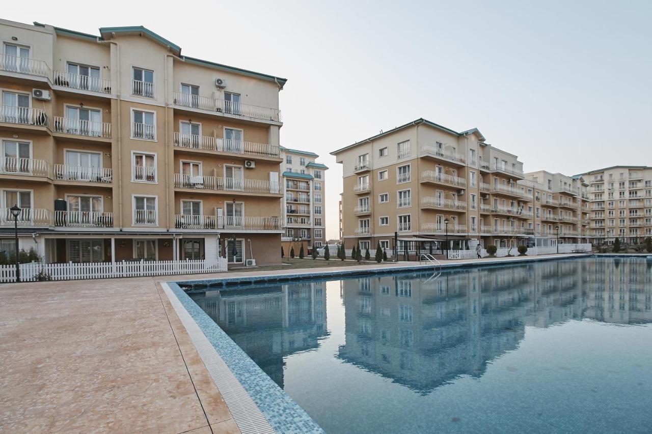 Apartment In Cosmopolis Bucharest